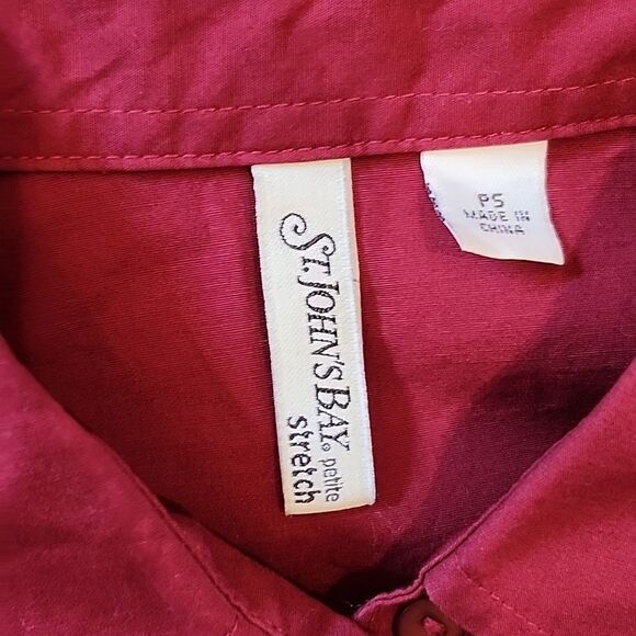 Red Button Down shirt size Petite S stretch St John's bay - Picture 4 of 8